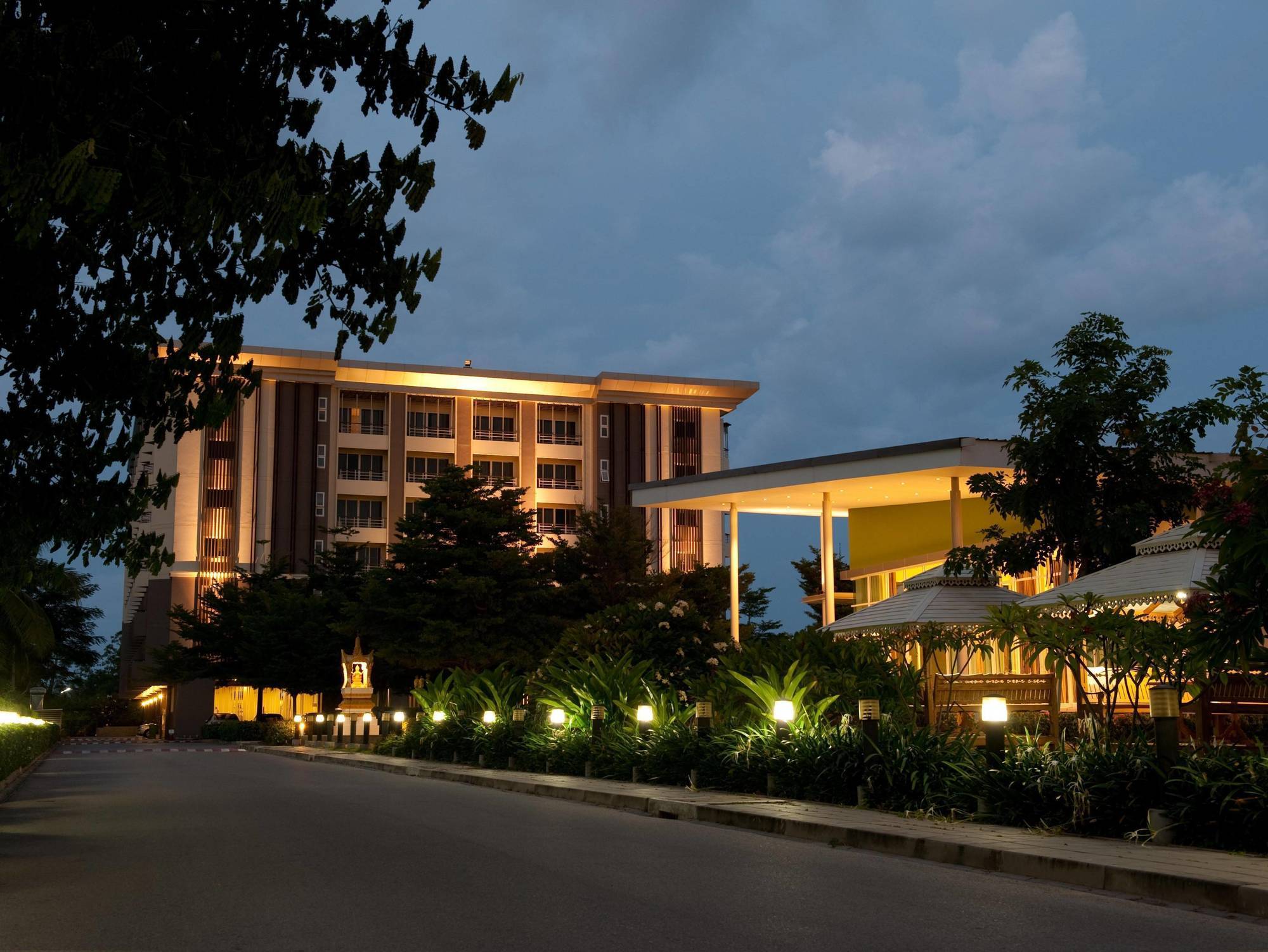 Silathip Huahin Serviced Apartment & Hotel Esterno foto
